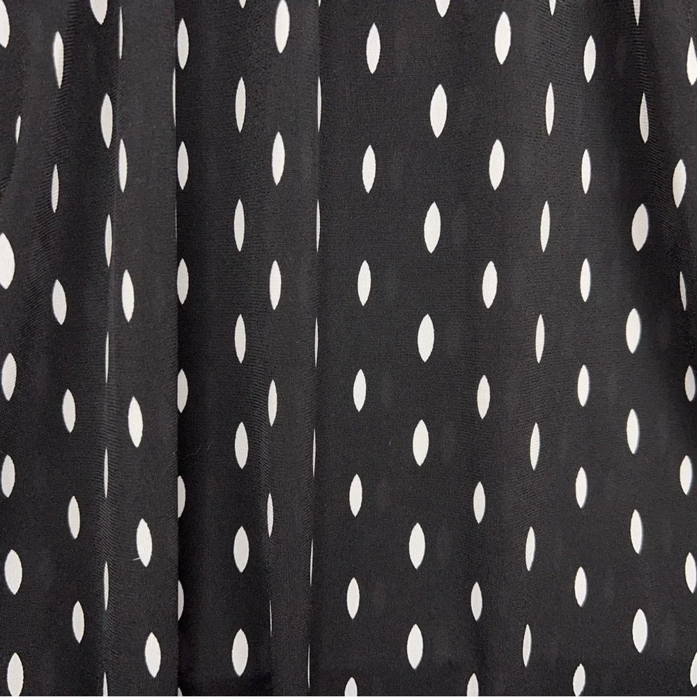MEDIUM WORTHINGTON BLACK WHITE DOT PRINT SLEEVELESS BLOUSE STRETCH RETRO